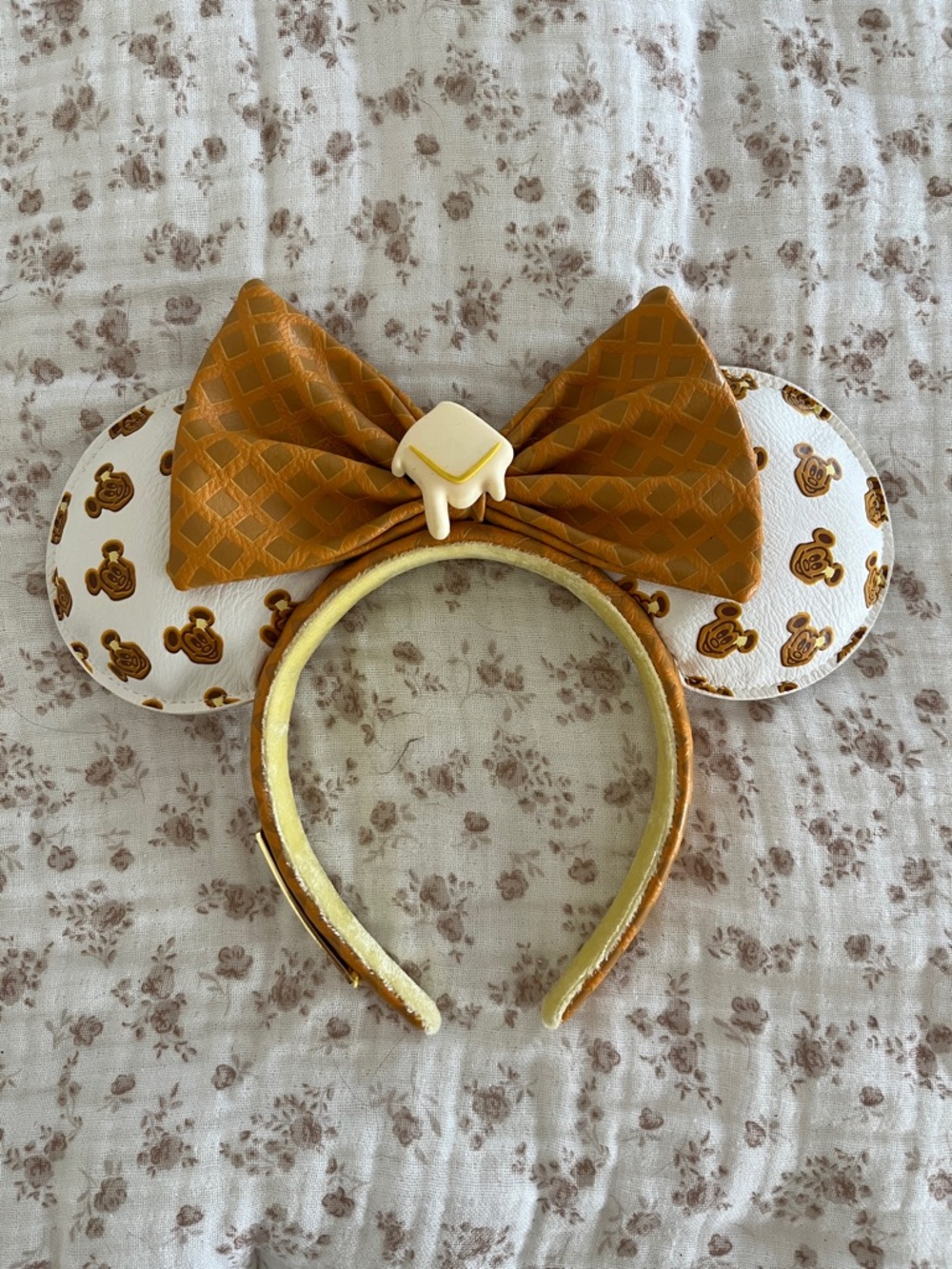 Disney Honey Waffle Cone Minnie Ears Headband in Brown and White